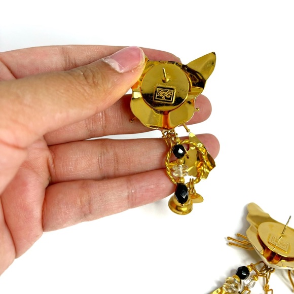 Lunch At The Ritz Cat Face Earrings - Picture 6 of 9